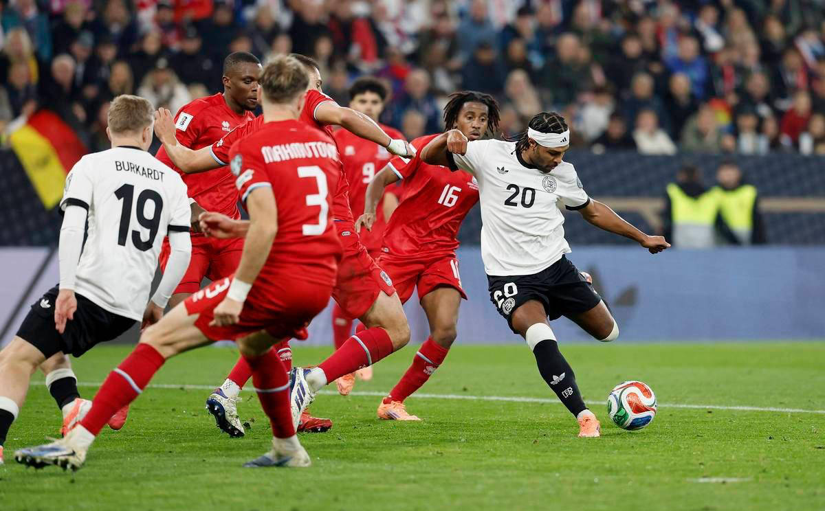 拜仁慕尼黑阵容问题显现，能否迅速调整状态迎战圣保利？