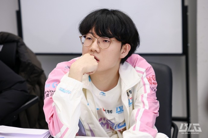 BLG发布赛后返图：认真剖析，扎实求进